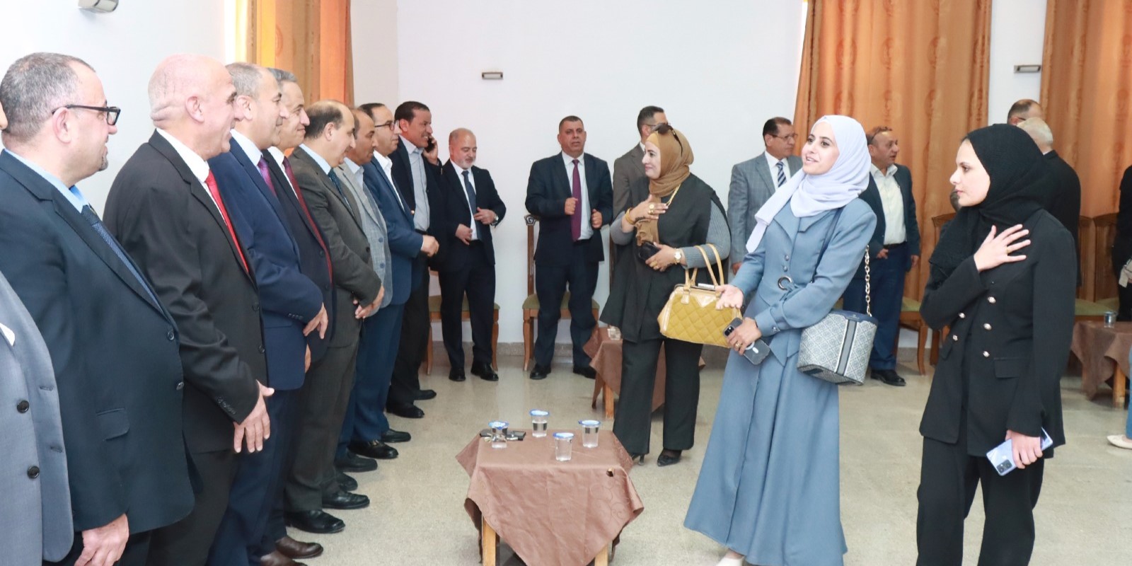  أسرة جامعة الحسين بن طلال تتبادل التهاني بمناسبة عيد الفطر السعيد